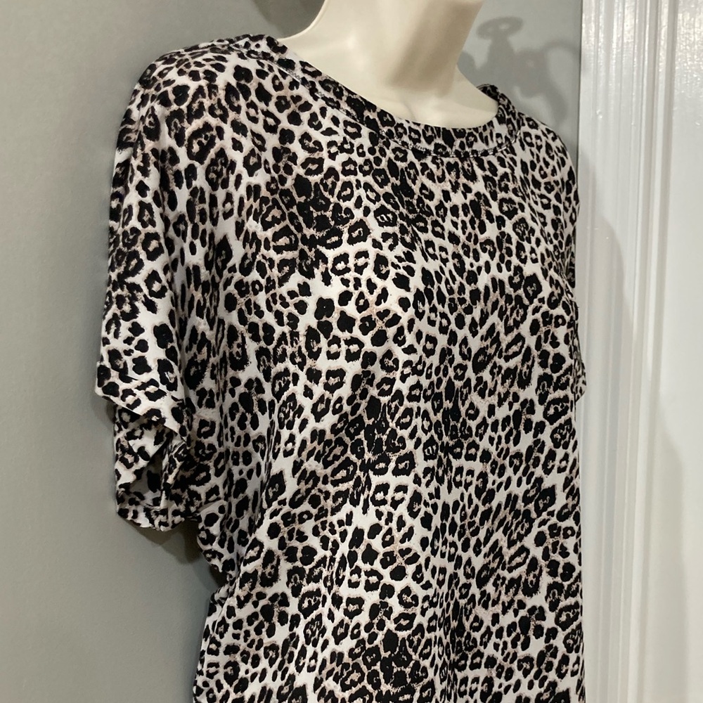 NWOT Buffalo David Bitton Women's Blouse With Patch Pocket Top
